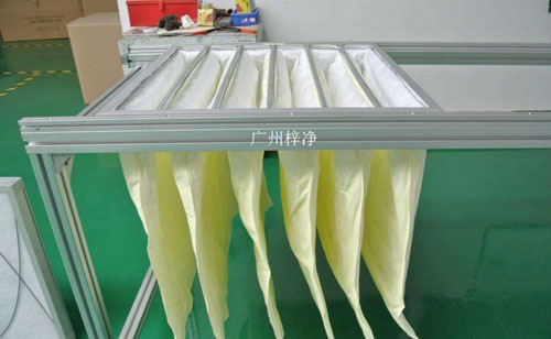 F8級袋式中效過濾器采用超細合成纖維以特殊工藝制成 F8級袋式中效過濾器采用超細合成纖維以特殊工藝制成