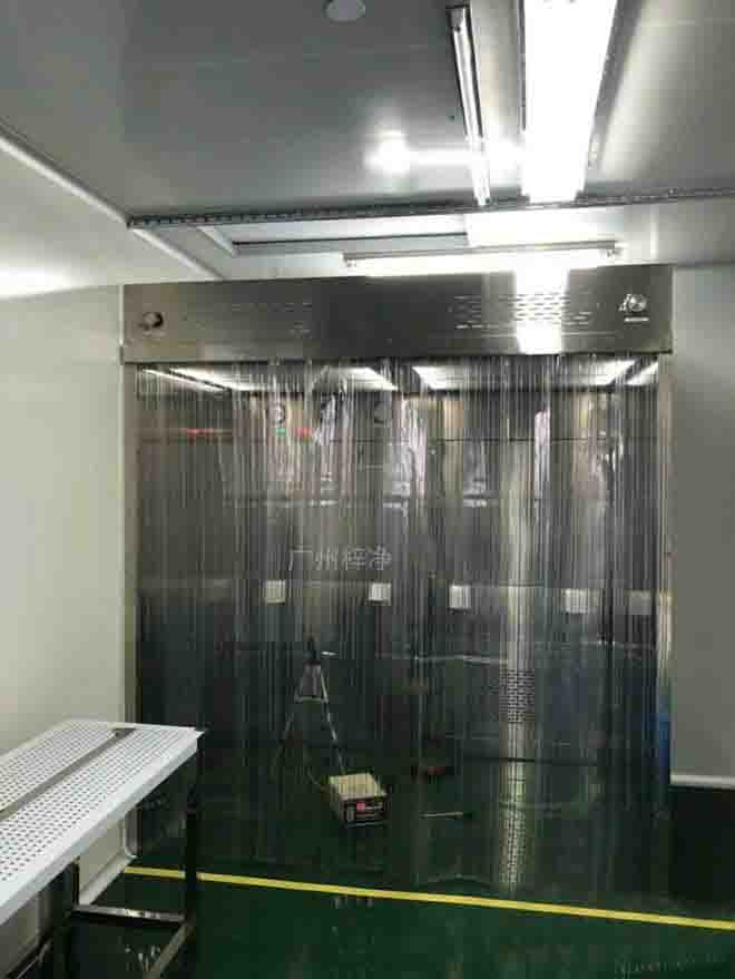 負壓稱量罩結(jié)構(gòu)圖由初效、中效、高效、風(fēng)機等部件組成 負壓稱量罩結(jié)構(gòu)圖由初效、中效、高效、風(fēng)機等部件組成