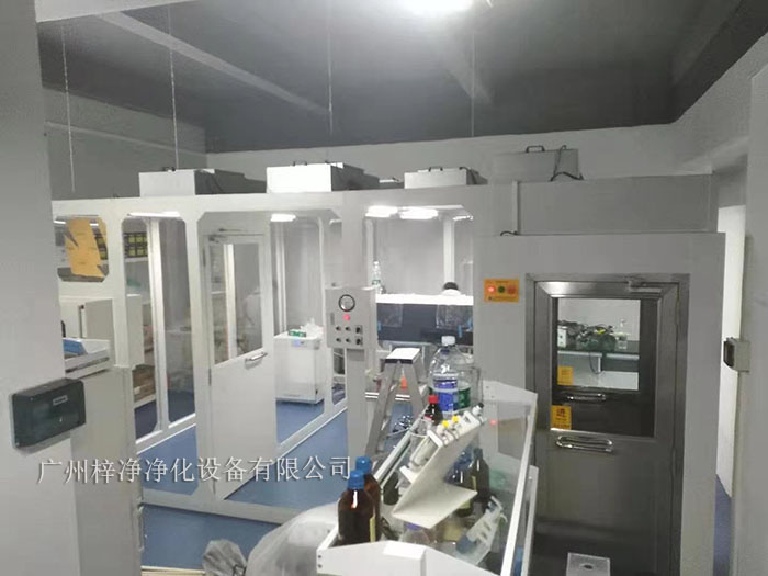 風(fēng)淋室、傳遞窗、潔凈棚在半導(dǎo)體行業(yè)無塵室的要求